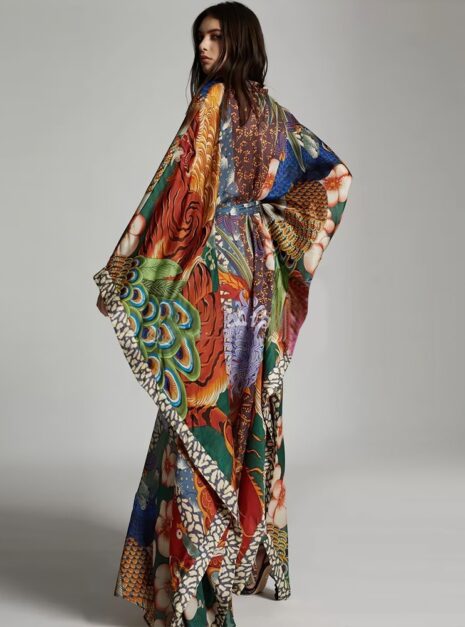 Colorful Kimono (3) Colorful Kimono (3)