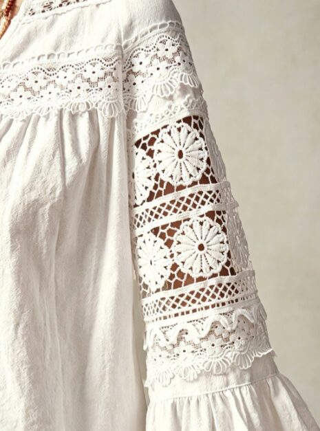 White Blouse B (1) White Blouse B (1)