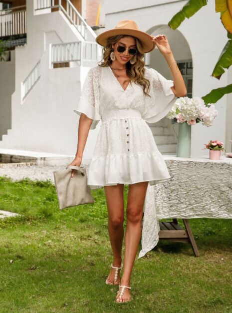 White Dress (1) White Dress (1)