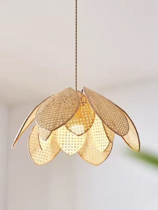 Lámpara colgante de ratán con pétalos de mimbre D55 cm